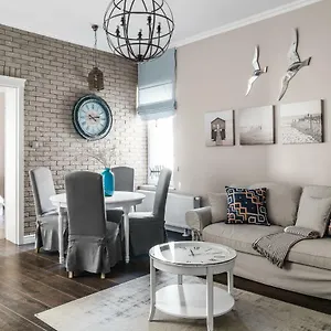 https://lion-apartments-deluxe-rooms.sopothotels.com